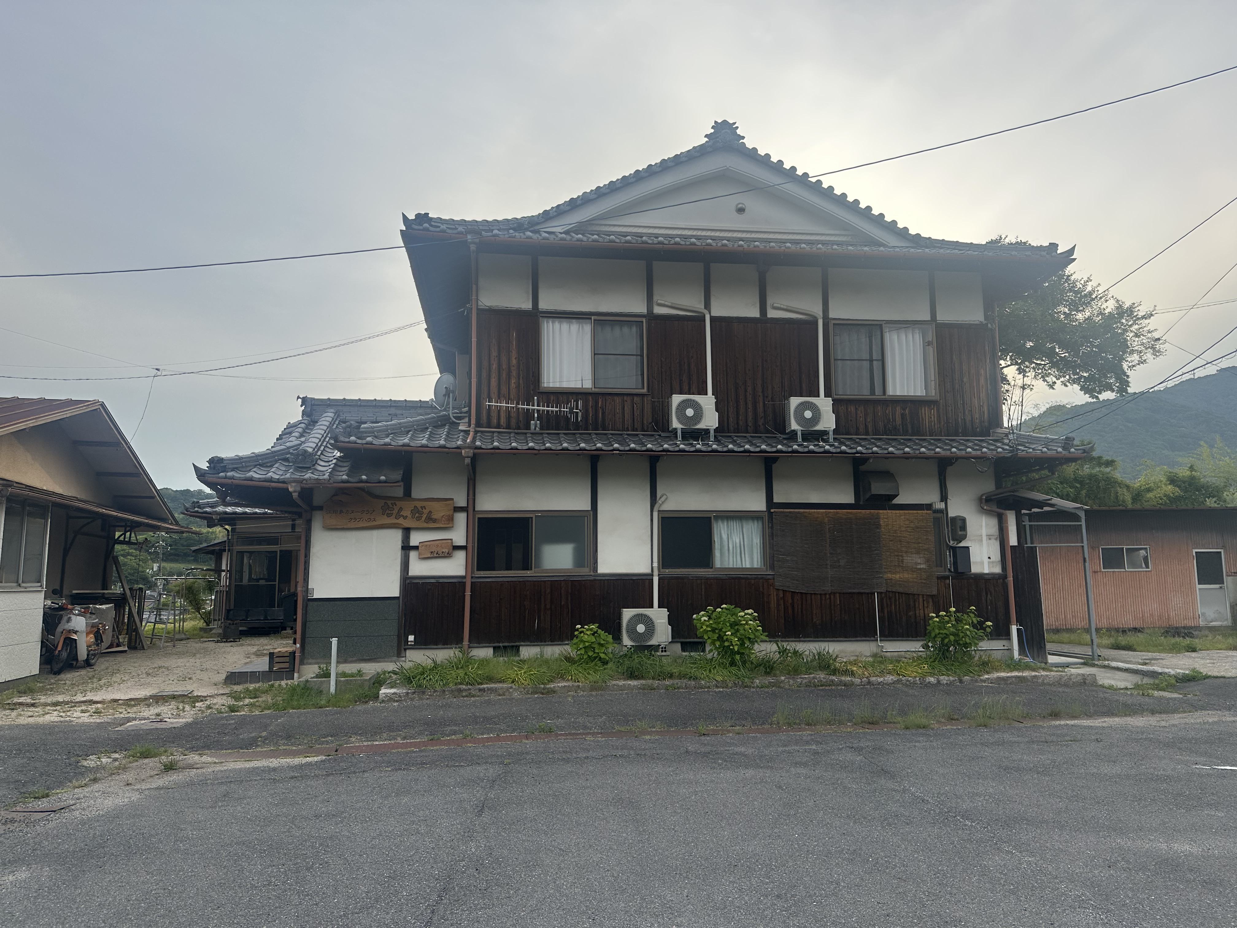 江田島自動車学校　合宿免許　ホテルだんだん　外観写真